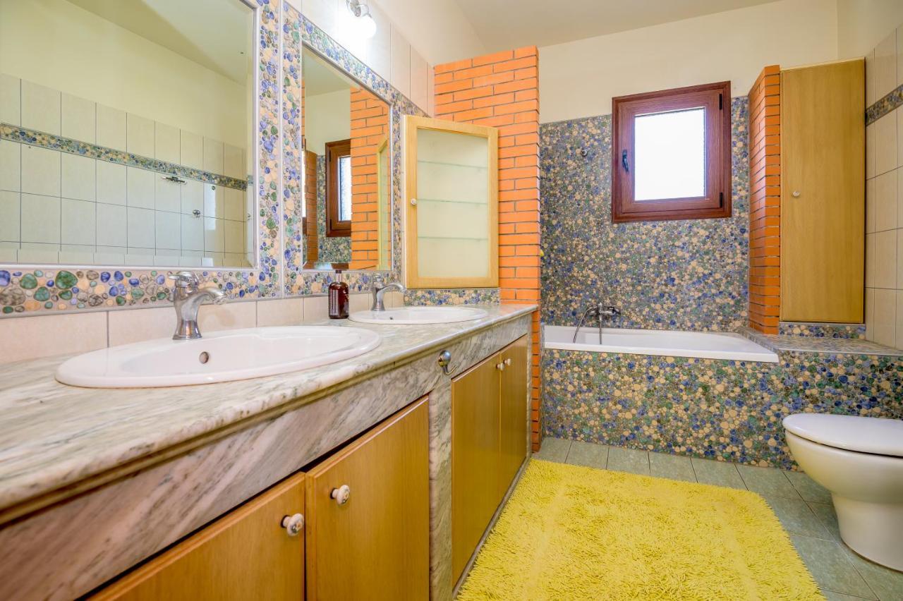 Luxurious Villa With Gorgeous View And Bbq Aleksandropolis Zewnętrze zdjęcie
